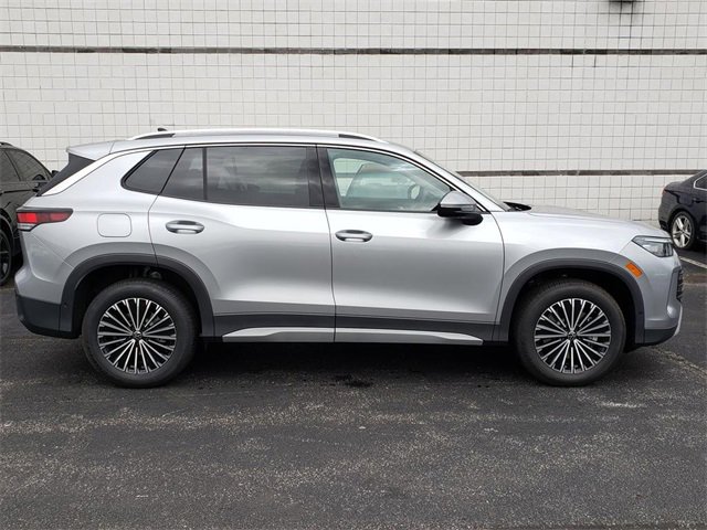 New 2025 Volkswagen Tiguan S image 2