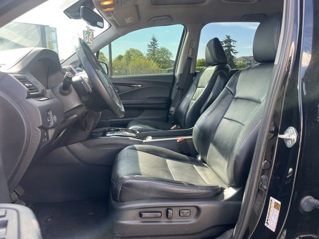 Used 2017 Honda Pilot Touring image 13