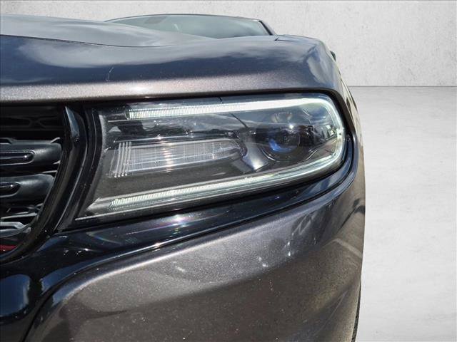 Used 2015 Dodge Charger SXT RWD image 11