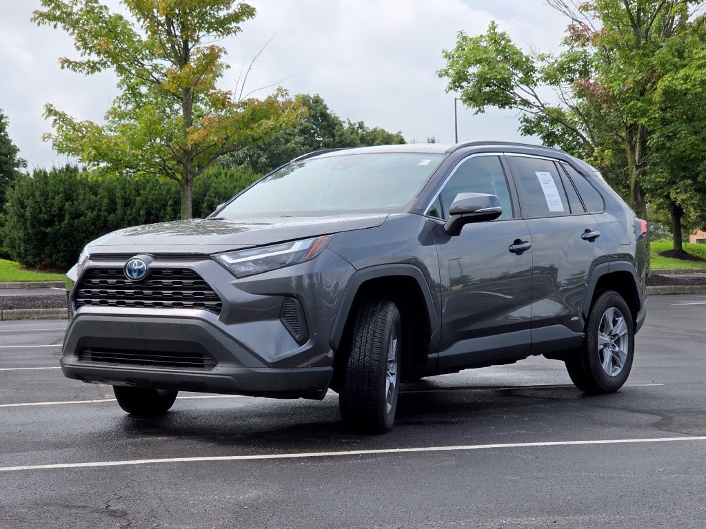 Used 2023 Toyota RAV4 XLE AWD/4WD image 18
