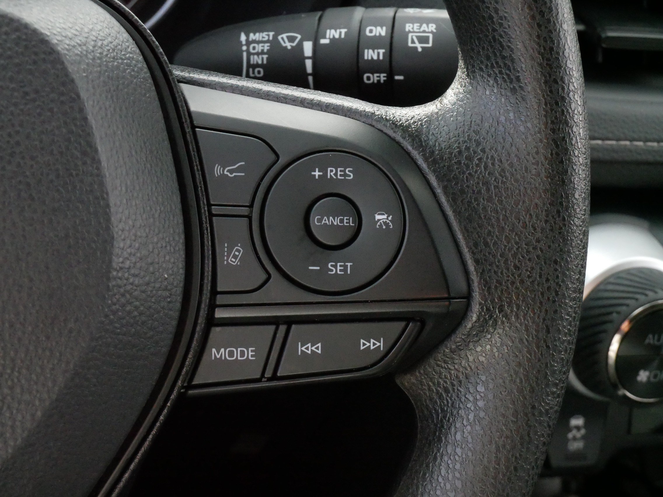 Certified 2025 Toyota RAV4 XLE AWD/4WD image 25