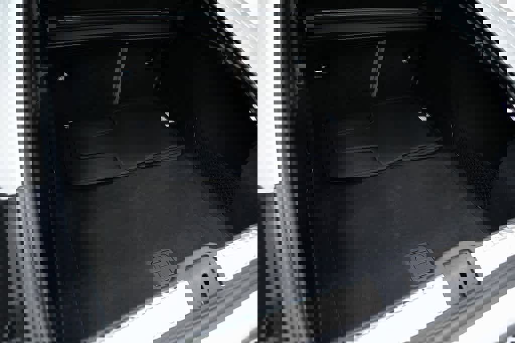 New 2025 Porsche Panamera 4 image 16