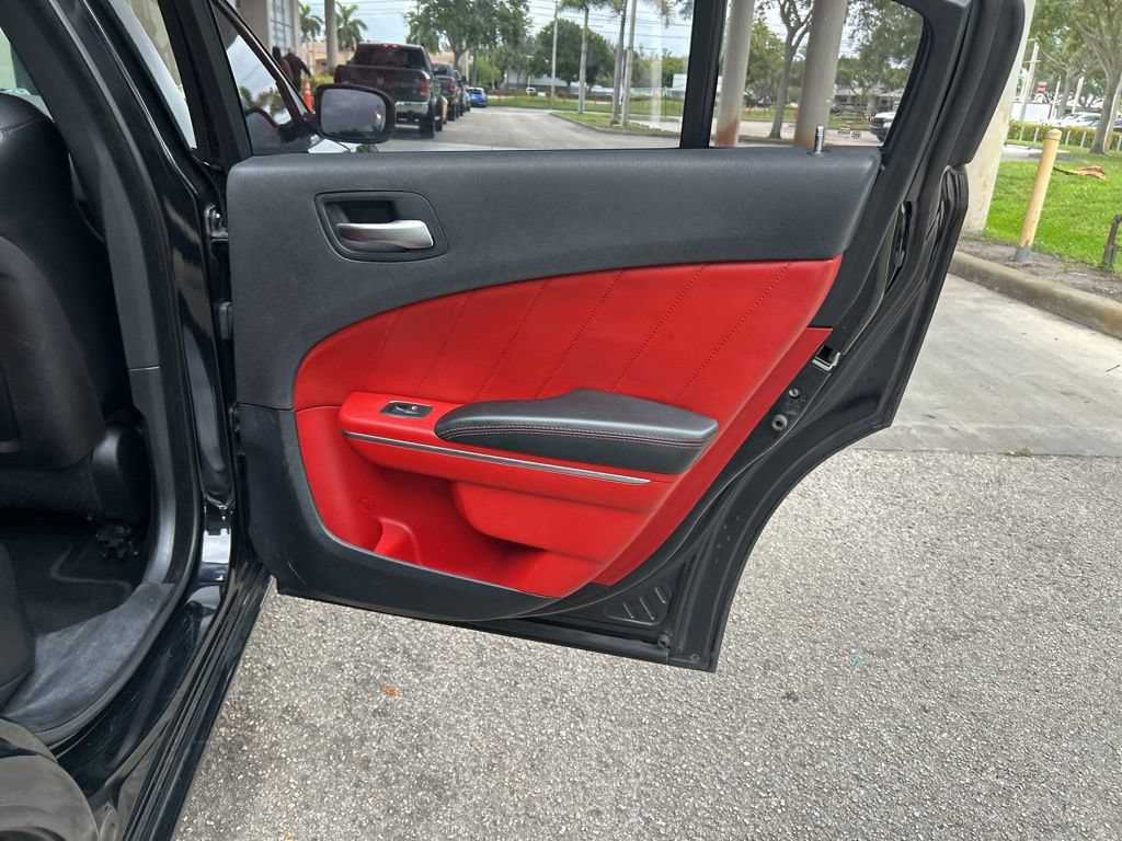 Used 2015 Dodge Charger R/T RWD image 29
