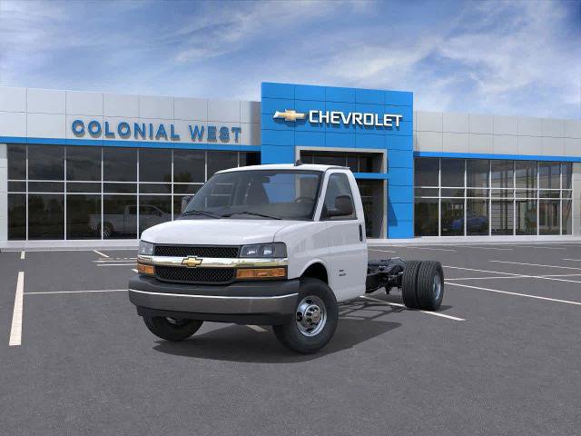 New 2025 Chevrolet Express 4500 w/ Power Convenience Package image 20