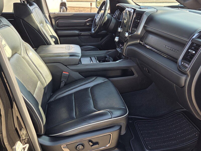 Used 2024 RAM 1500 Limited w/ Body Color Bumper Group image 15