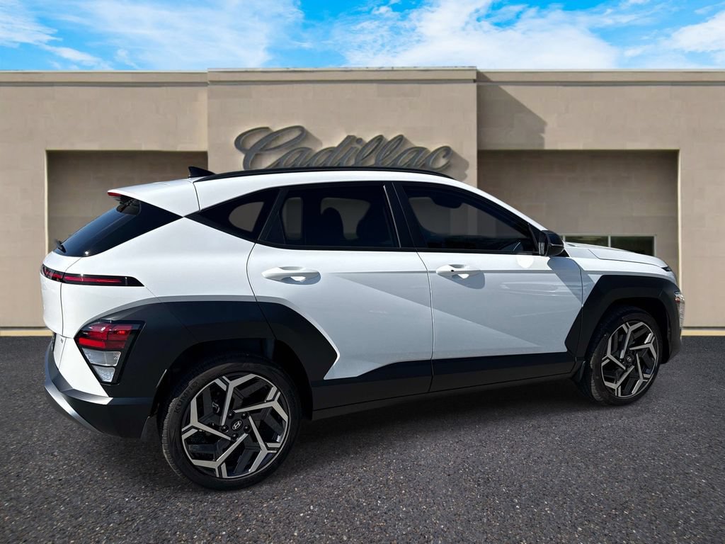 Used 2026 Hyundai Kona SEL Premium FWD image 3