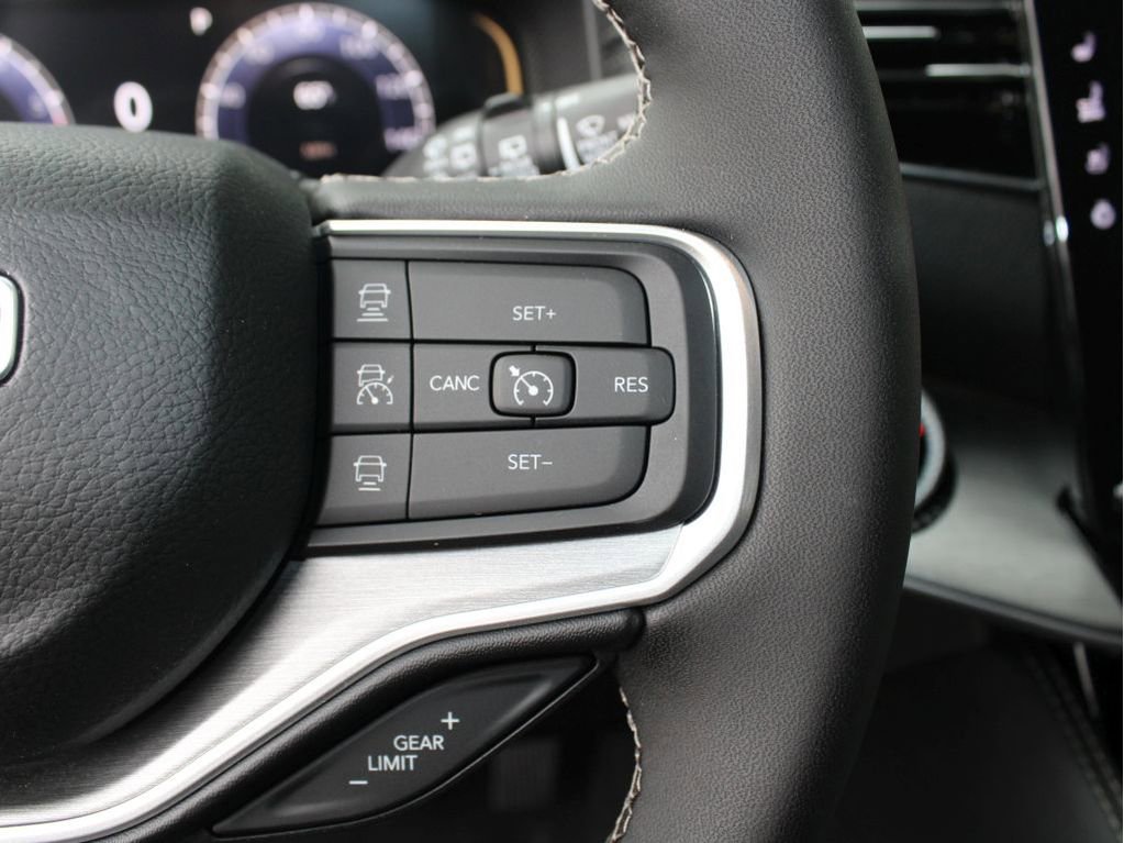 New 2025 Jeep Wagoneer Series II w/ Premium Group I image 14