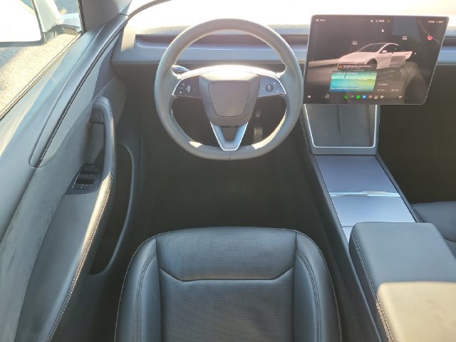 Used 2026 Tesla Model Y Long Range RWD image 16