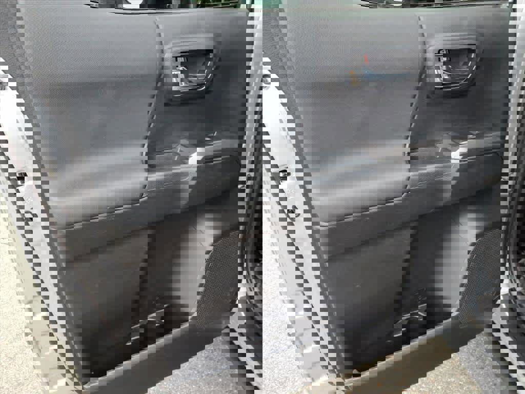 Used 2021 Toyota Tacoma TRD Off-Road w/ Technology Package image 12