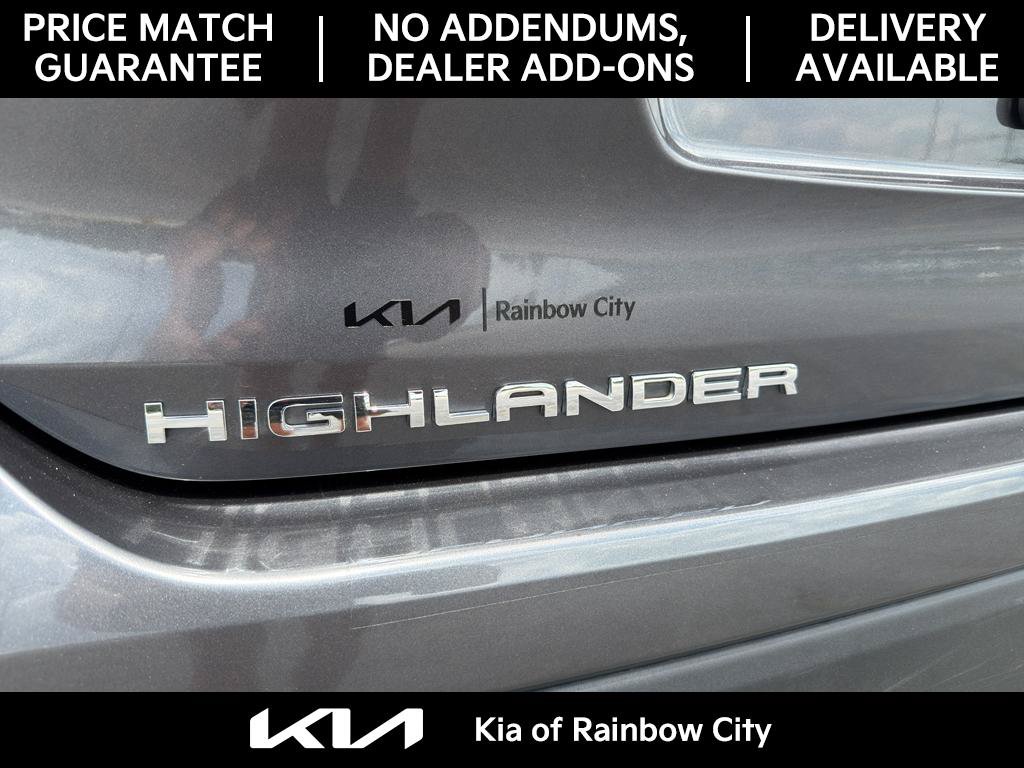 Used 2024 Toyota Highlander XLE FWD image 10