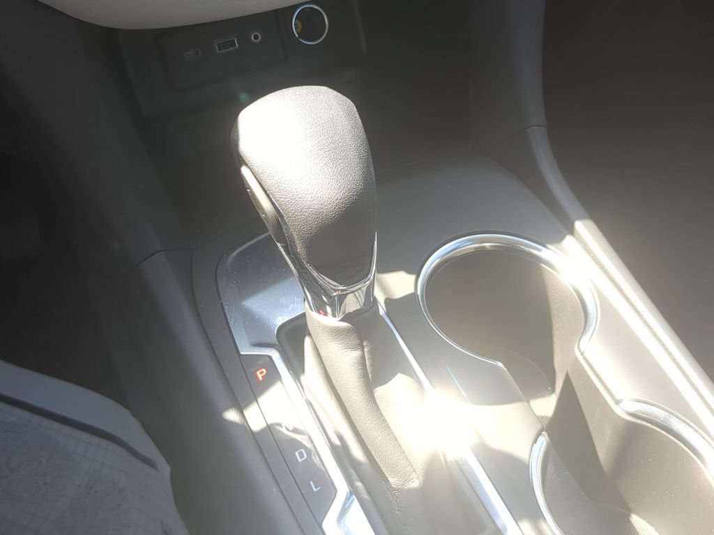 Used 2024 Chevrolet Equinox LS FWD image 22