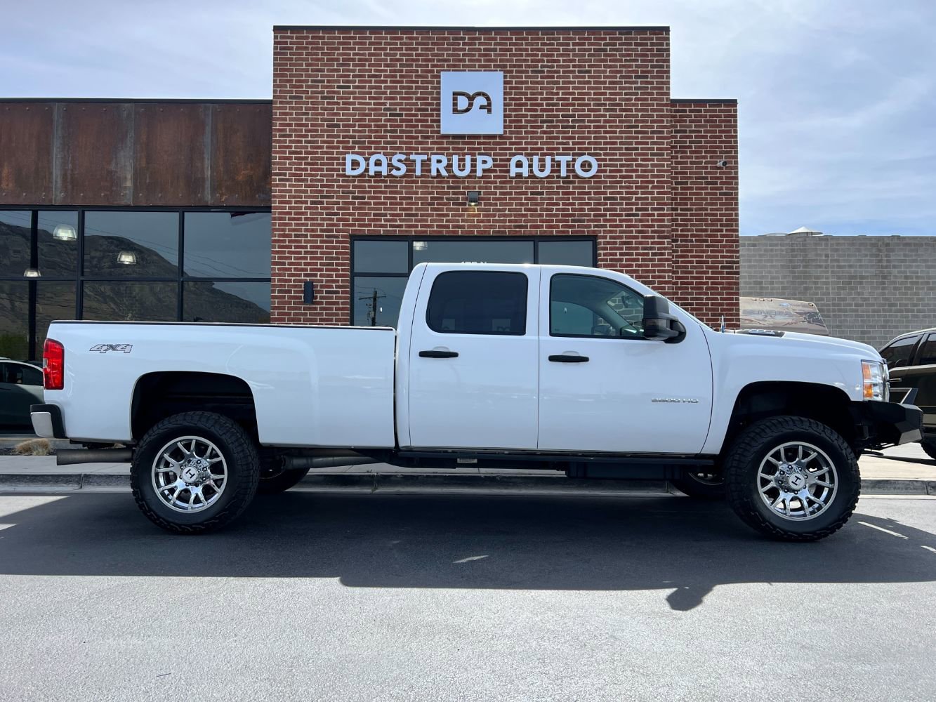 Used 2014 Chevrolet Silverado 2500 LT AWD/4WD image 7