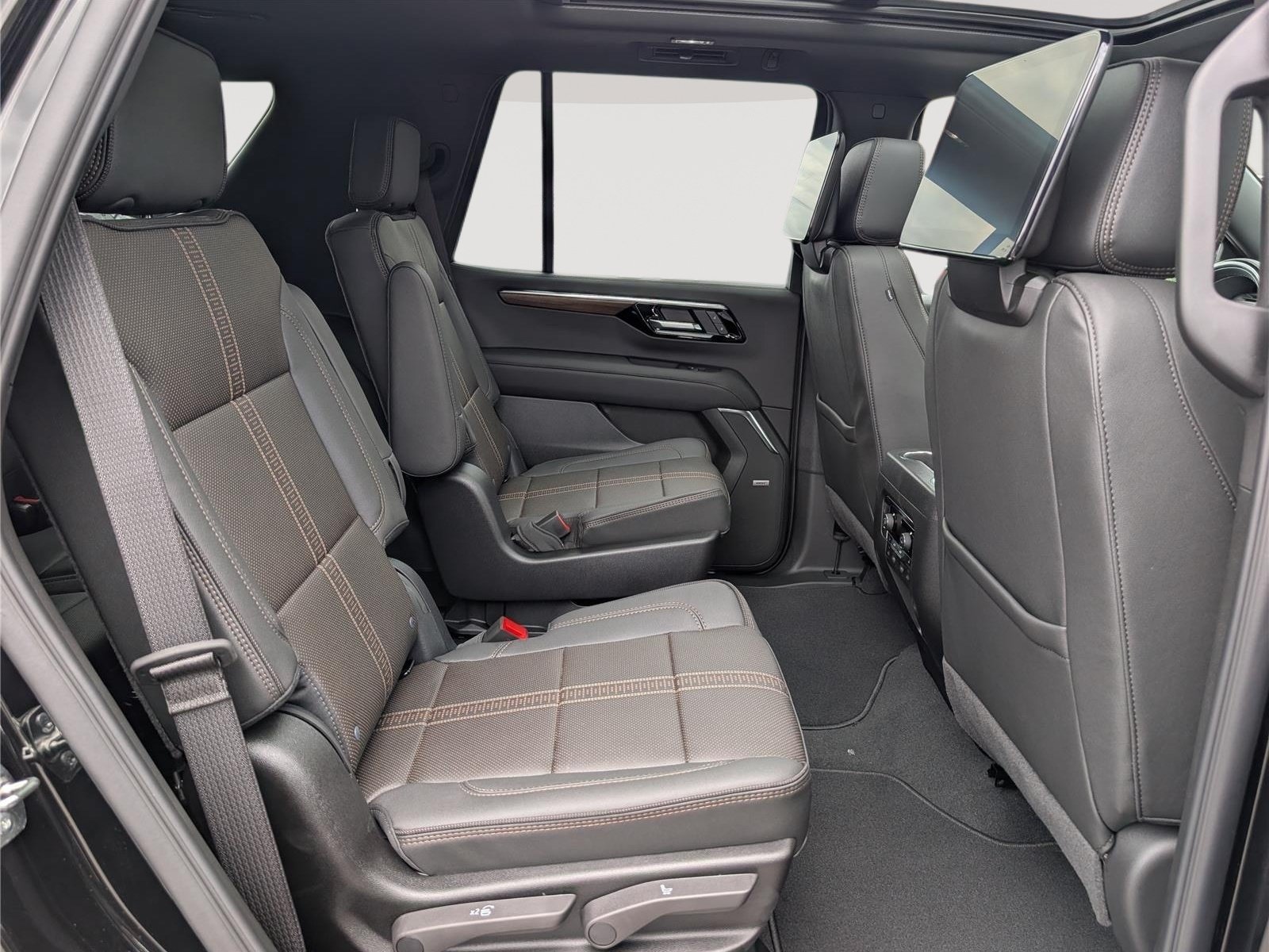 New 2026 Chevrolet Tahoe High Country AWD/4WD image 9