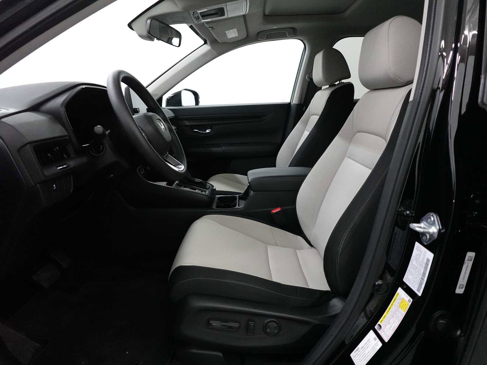 Certified 2025 Honda CR-V EX image 12