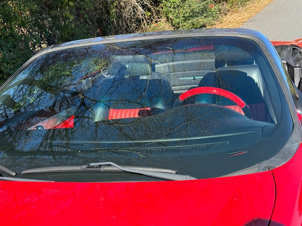 Used 2004 Ford Thunderbird image 23