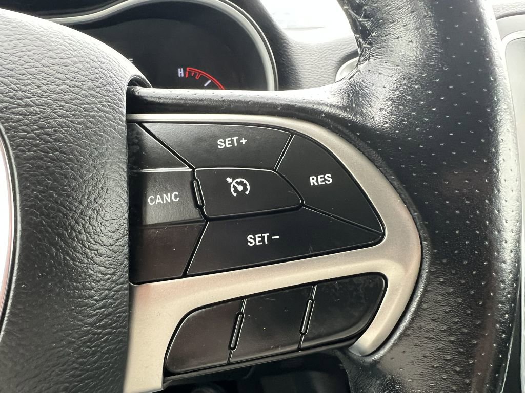 Used 2020 Dodge Durango SXT AWD/4WD image 4