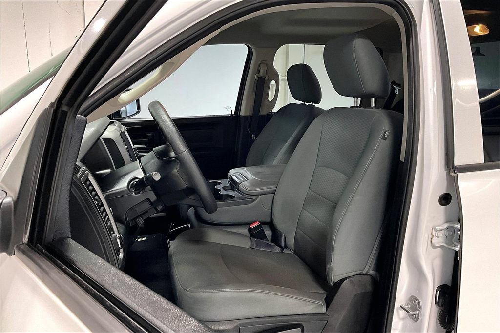 Used 2018 RAM 1500 Express w/ Express Value Package AWD/4WD image 28