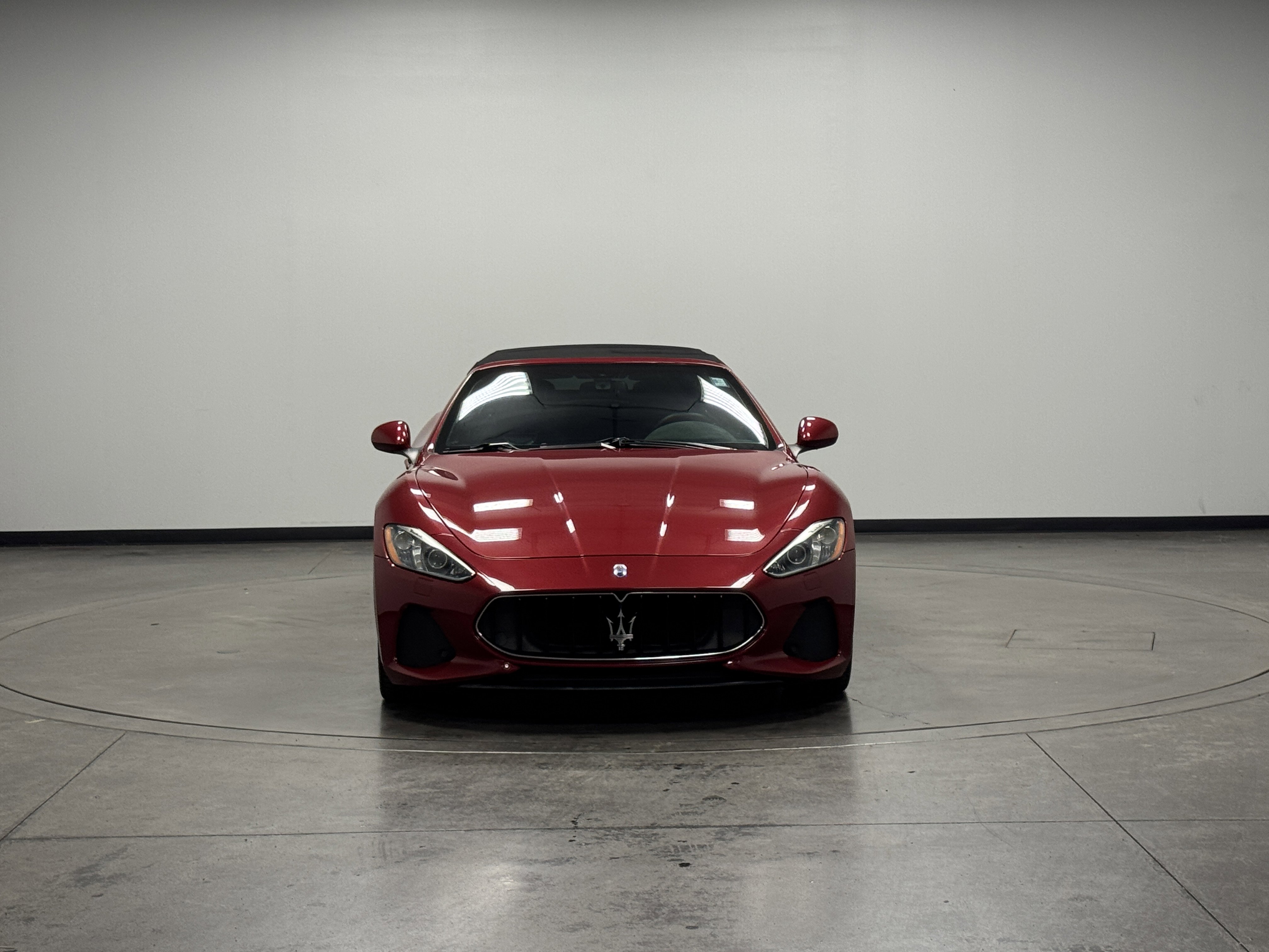 Used 2018 Maserati GranTurismo MC image 3