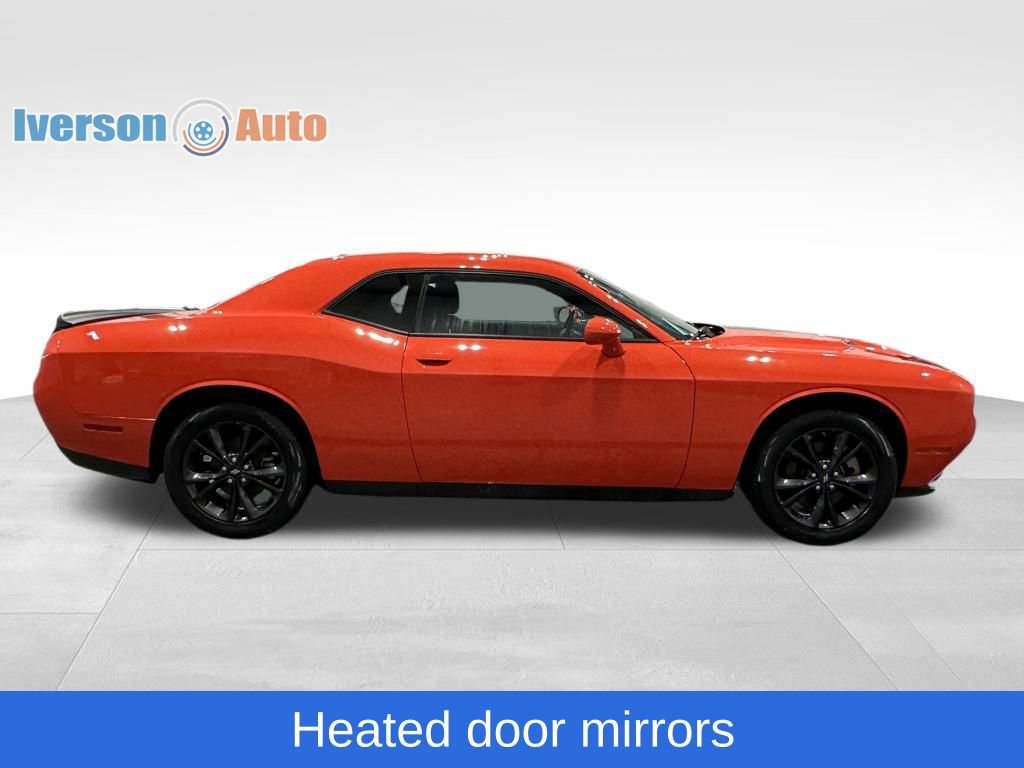 Used 2023 Dodge Challenger SXT w/ Blacktop Package image 10