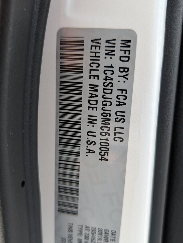 Used 2021 Dodge Durango SRT w/ Technology Group AWD/4WD image 34