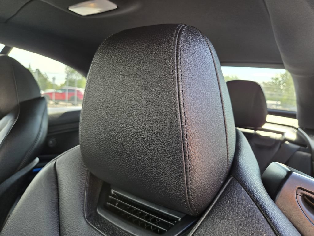 Used 2016 BMW 435i xDrive Convertible AWD/4WD image 15