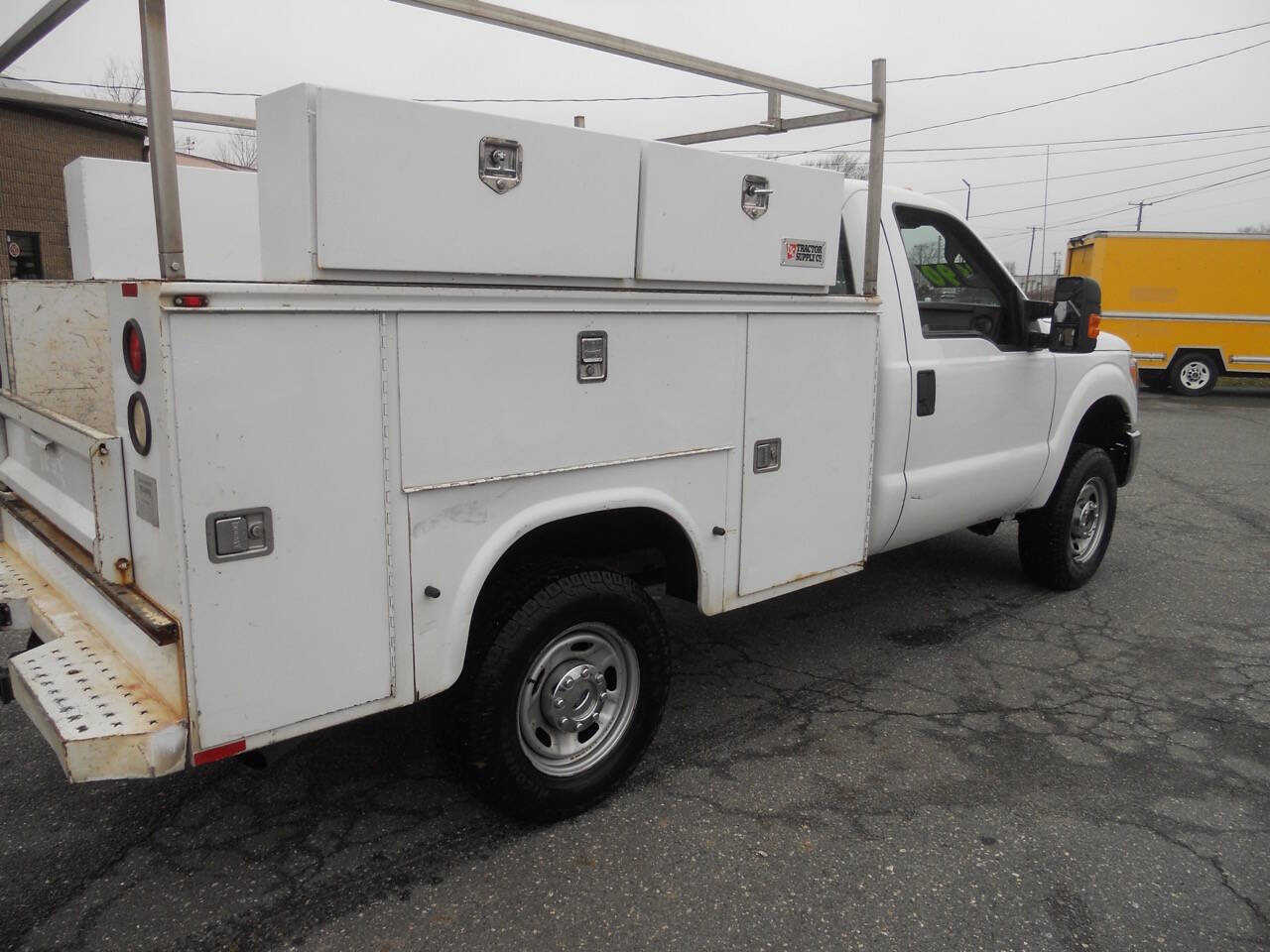 Used 2014 Ford F250 XL w/ Power Equipment Group image 6