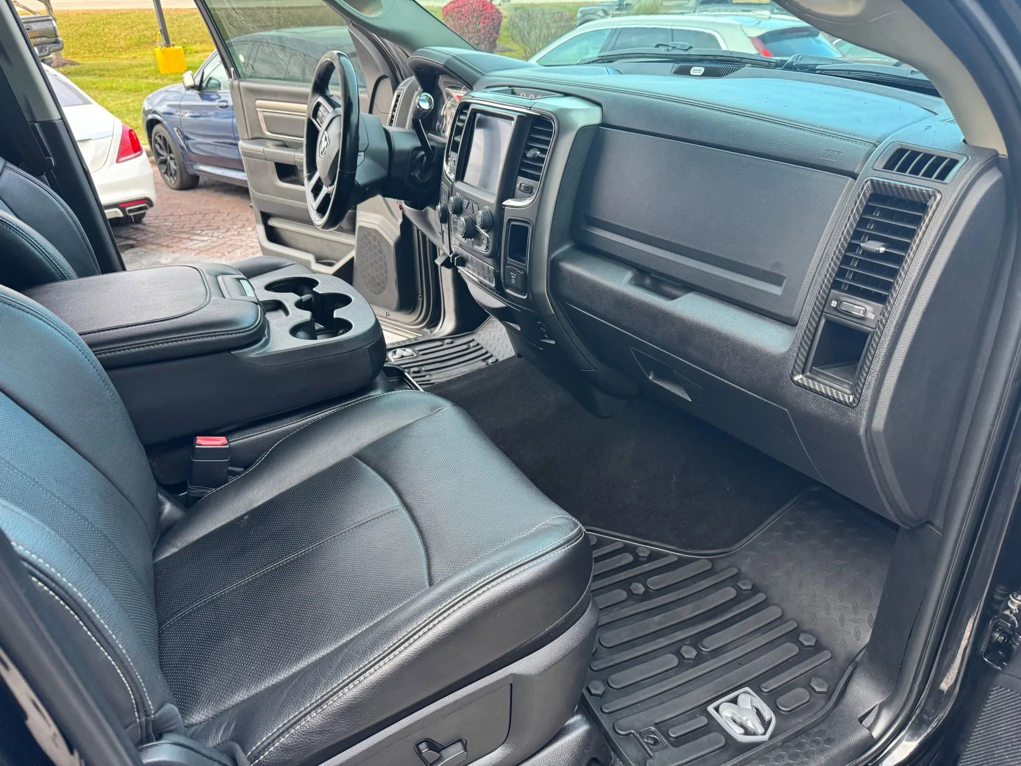 Used 2018 RAM 2500 Laramie w/ Sport Appearance Group image 9