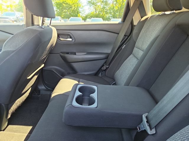 Used 2024 Nissan Rogue SV AWD/4WD image 29