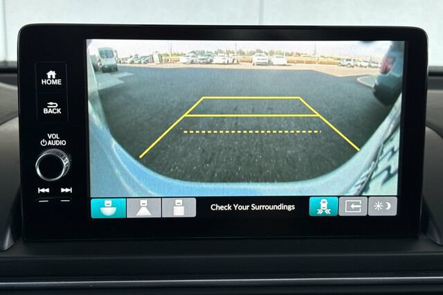 Certified 2024 Honda Pilot Touring image 21