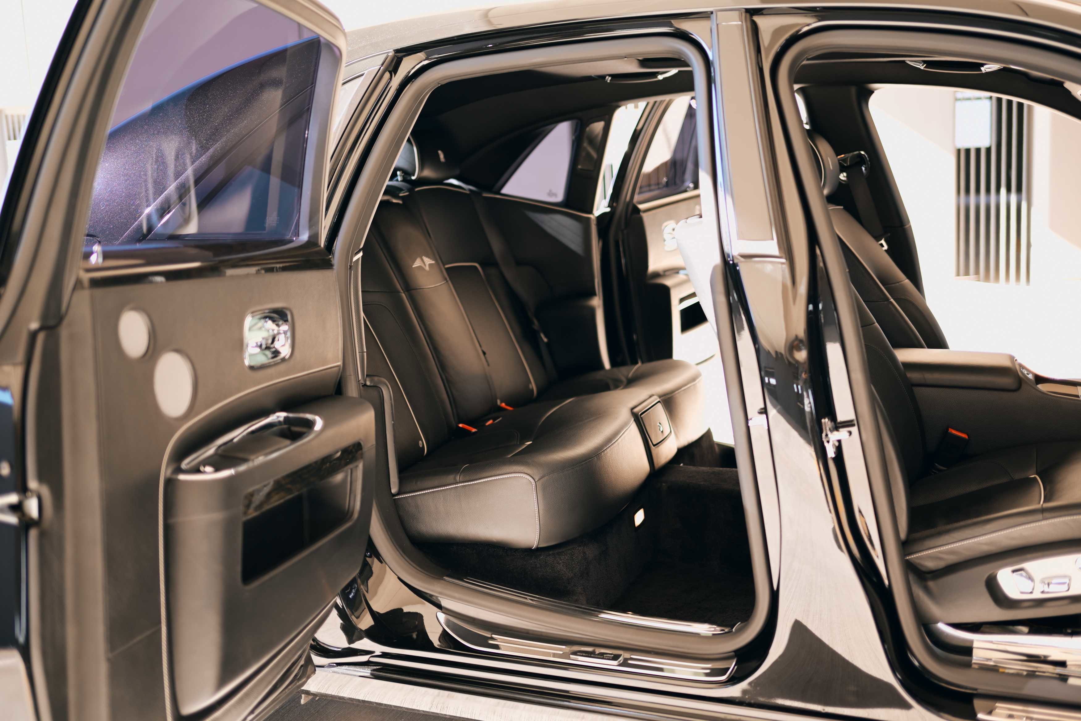 Used 2014 Rolls-Royce Ghost image 20