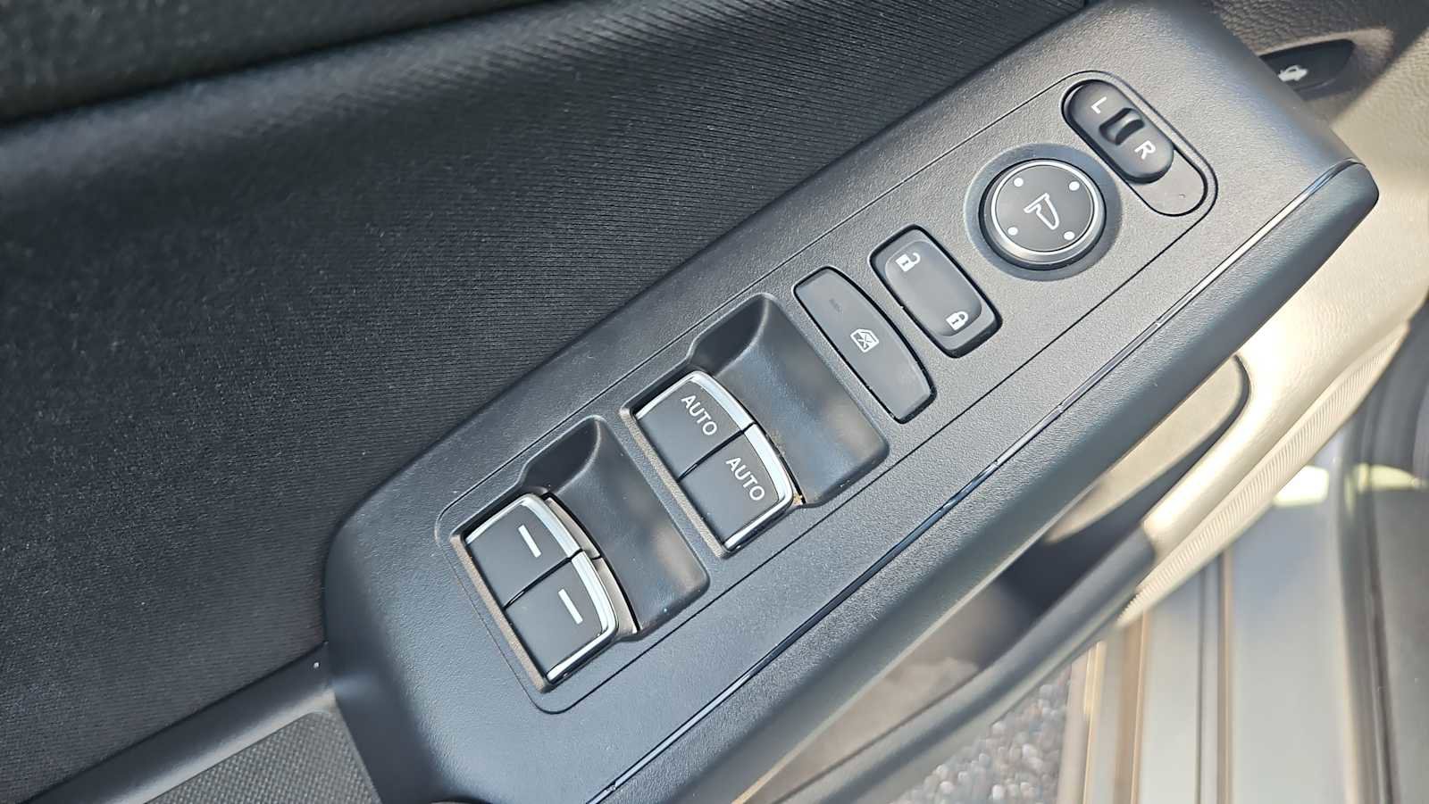 Used 2023 Honda Civic Sport image 15