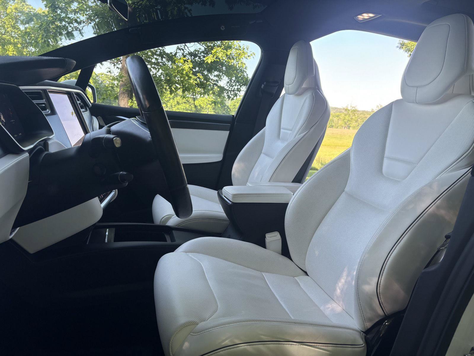 Used 2016 Tesla Model X 90D AWD/4WD image 22