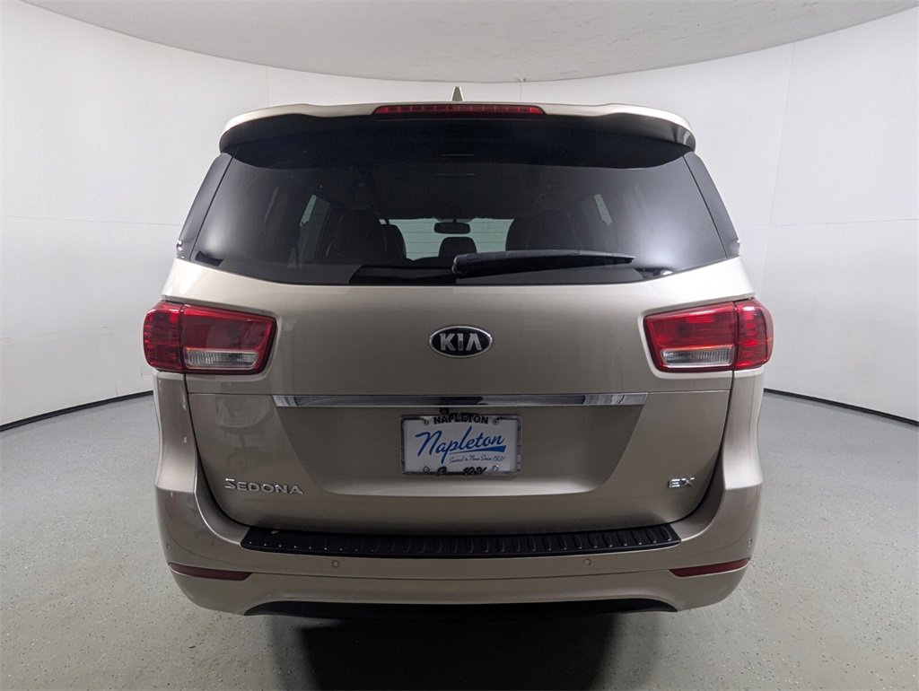 Used 2016 Kia Sedona EX image 6