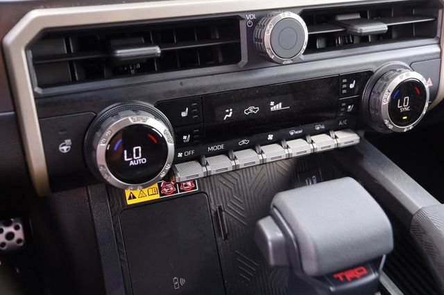 Used 2025 Toyota Tacoma TRD Sport w/ TRD Sport Premium Package AWD/4WD image 20