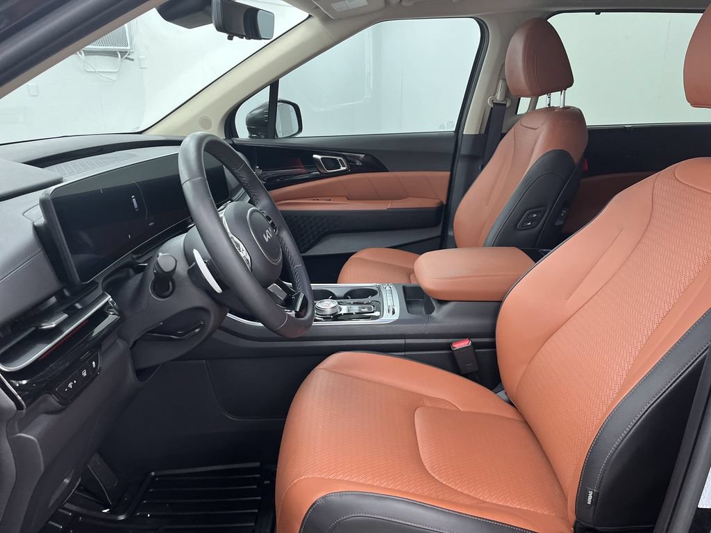 Used 2025 Kia Carnival SX Prestige FWD image 9