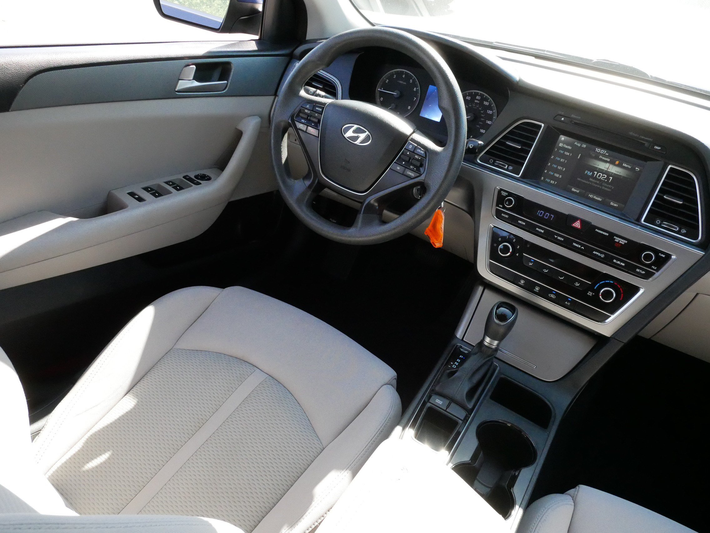 Used 2016 Hyundai Sonata SE FWD image 9