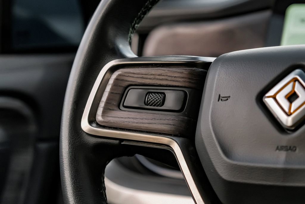 Used 2022 Rivian R1T Adventure image 16