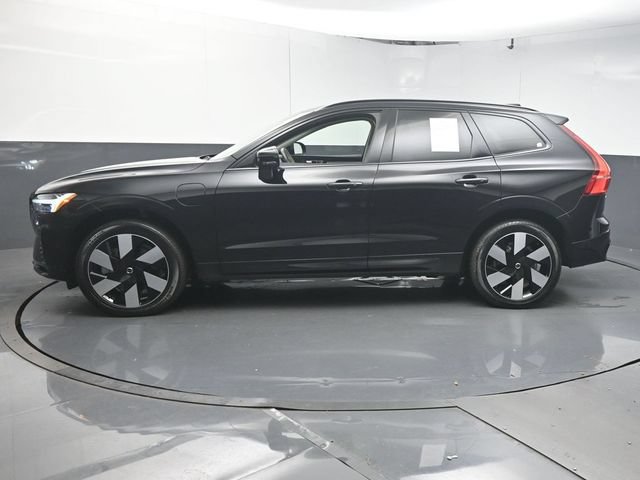 Used 2025 Volvo XC60 T8 Plus w/ Protection Package Premier AWD/4WD image 5