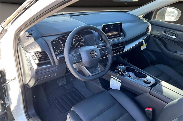 New 2026 Nissan Rogue SV image 7