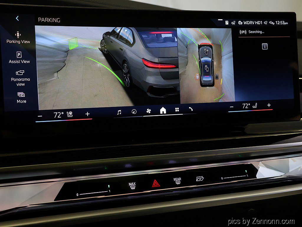 Used 2026 BMW i7 xDrive60 w/ Executive Package image 25