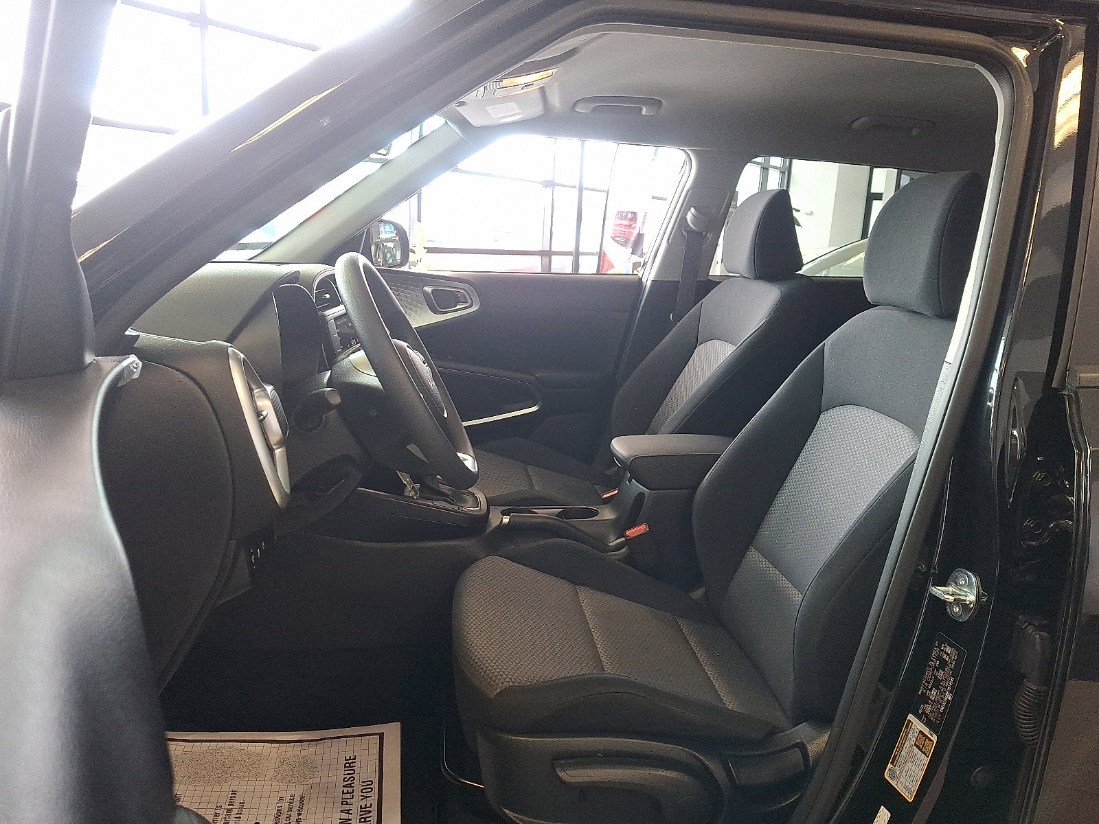 Certified 2023 Kia Soul LX w/ LX Technology Package FWD image 13