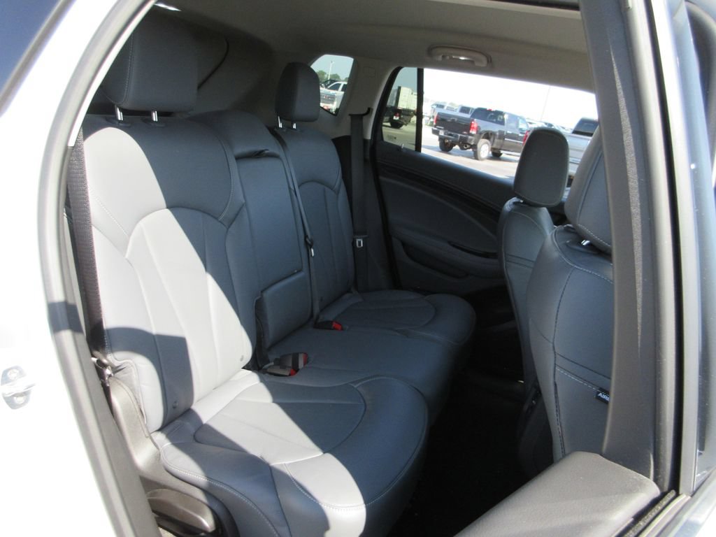 Certified 2020 Buick Envision Essence FWD image 20