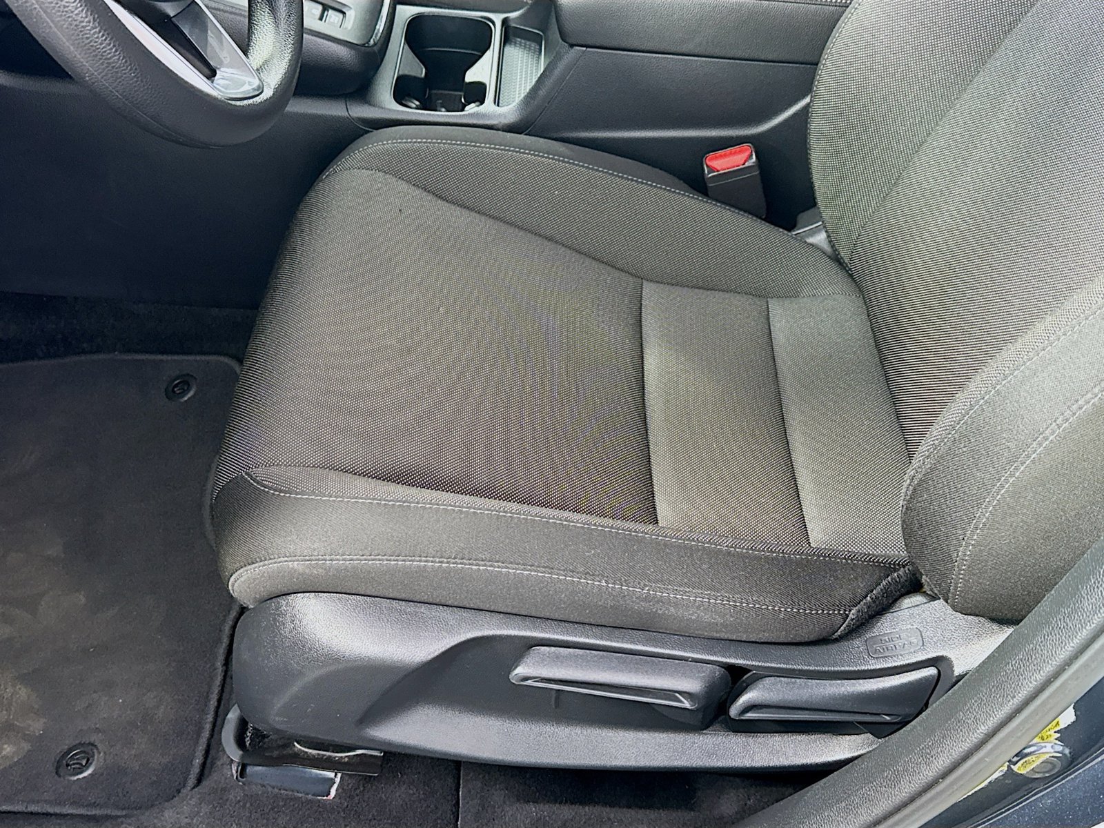 Used 2024 Honda CR-V LX image 16