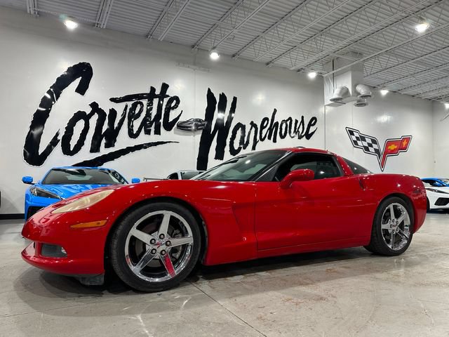 Used 2005 Chevrolet Corvette Coupe w/ Preferred Equipment Group RWD image 16