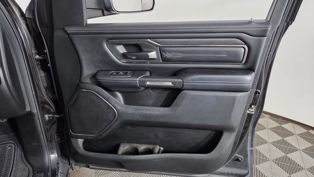 Used 2019 RAM 1500 Limited w/ Advanced Safety Group AWD/4WD image 34