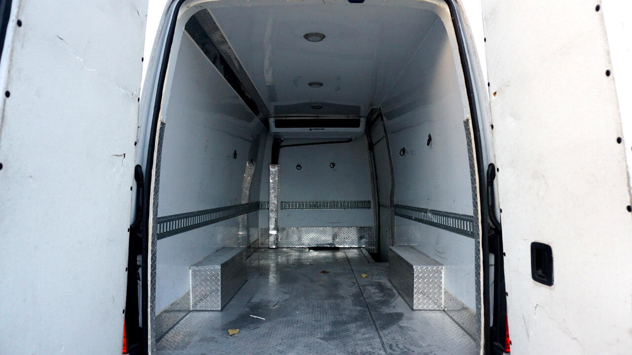 Used 2019 Freightliner Sprinter 170 image 23