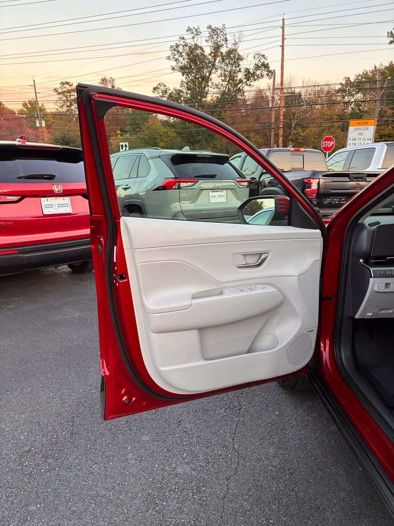 Certified 2024 Hyundai Kona Limited AWD/4WD image 29