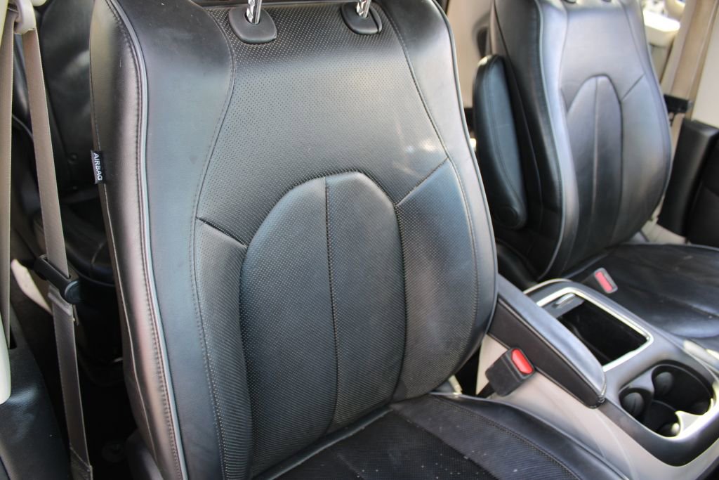 Used 2018 Chrysler Pacifica Limited w/ Advanced Safetytec Group image 14
