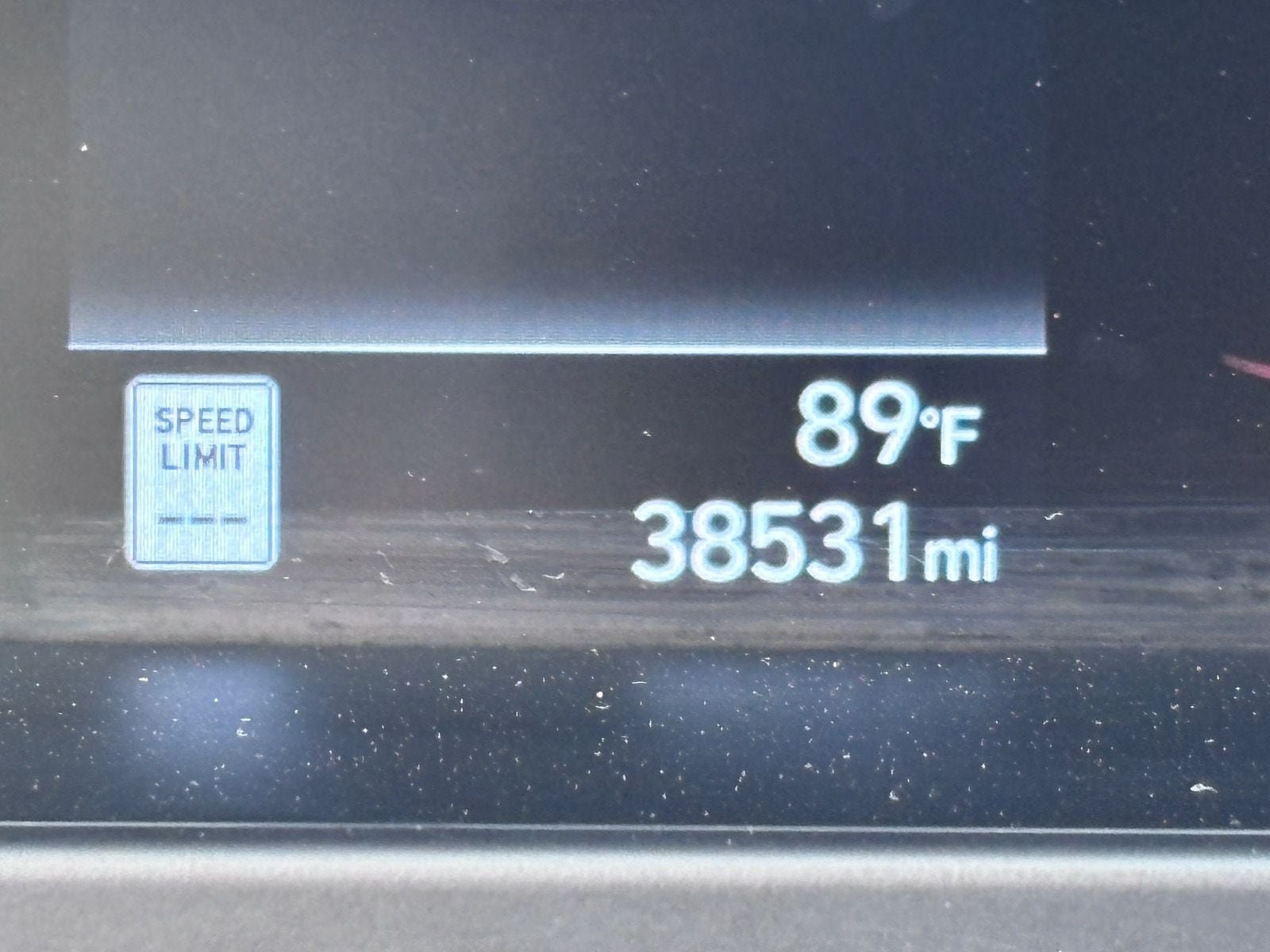 Used 2025 Hyundai Elantra Sport FWD image 27