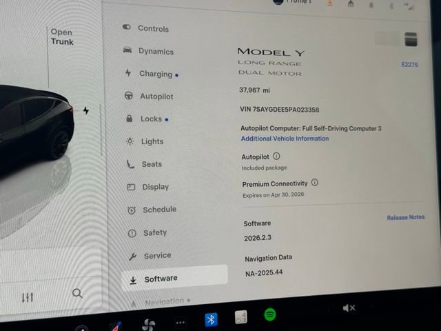 Used 2023 Tesla Model Y Long Range image 22